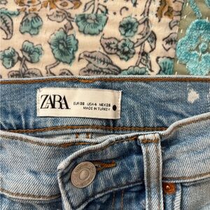 Zara Women's Light Blue Denim Jeans